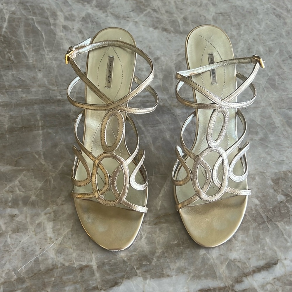 MAX STUDIO Gold Metallic Leather Strappy Heel Sandals Size 9